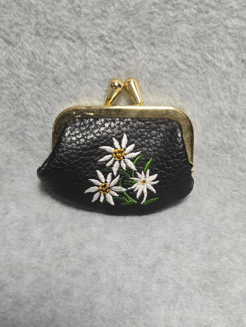 Vintage Black Leather Floral Embroidered Kiss-Lock Coin Purse